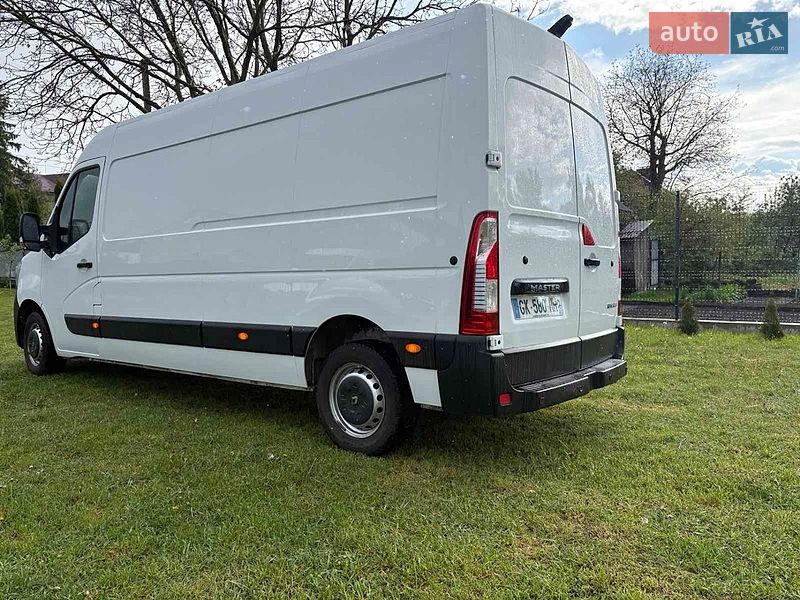 Вантажний фургон Renault Master 2022 в Радивиліві