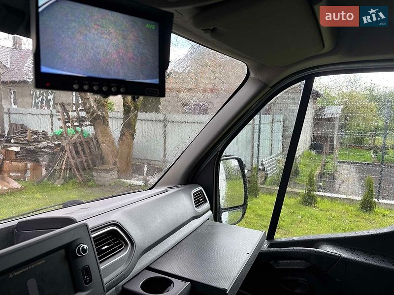 Вантажний фургон Renault Master 2022 в Радивиліві