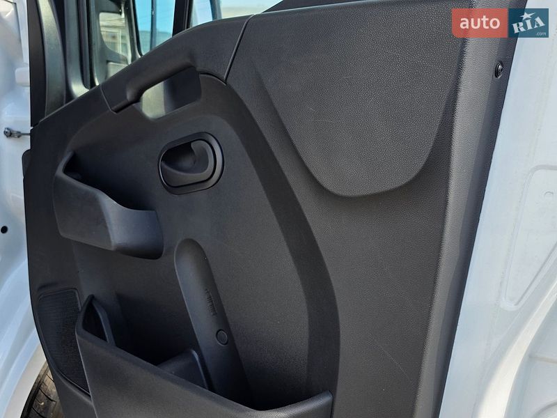 Вантажний фургон Renault Master 2021 в Одесі