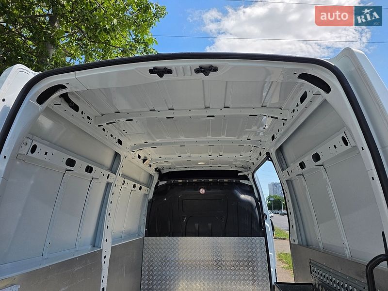 Вантажний фургон Renault Master 2021 в Одесі
