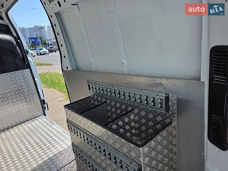 Вантажний фургон Renault Master 2021 в Одесі