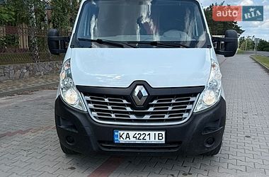 Вантажний фургон Renault Master 2015 в Маневичах