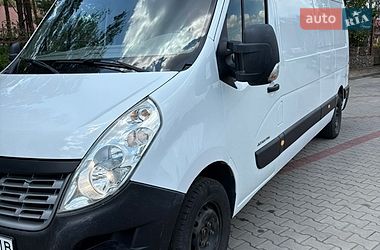 Вантажний фургон Renault Master 2015 в Маневичах