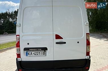 Вантажний фургон Renault Master 2015 в Маневичах