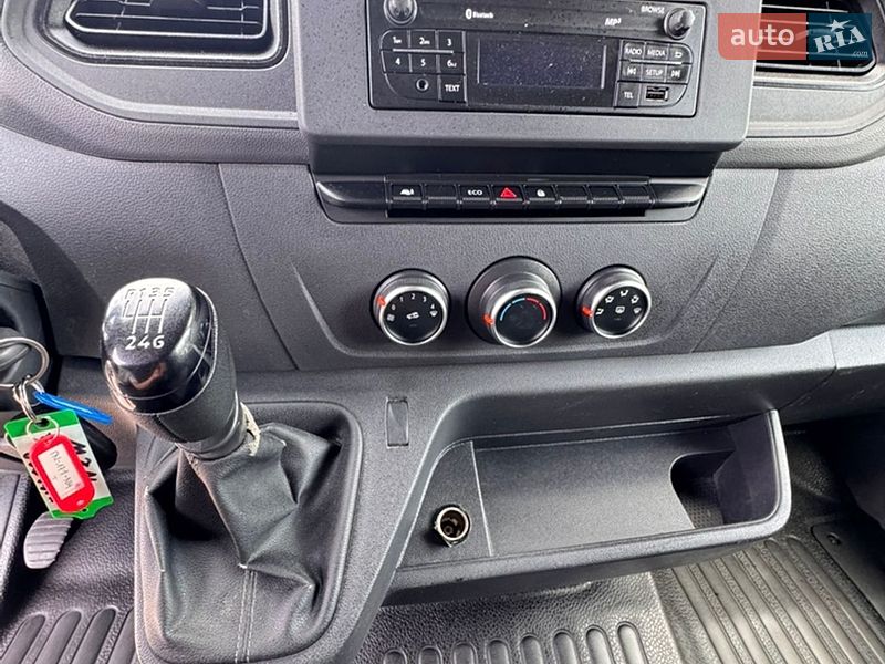 Вантажний фургон Renault Master 2020 в Києві