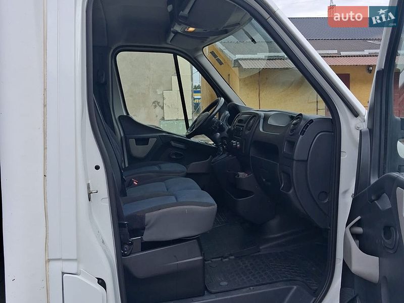 Микроавтобус грузовой (до 3,5т) Renault Master 2018 в Ужгороде