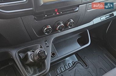 Грузовой фургон Renault Master 2022 в Дубно