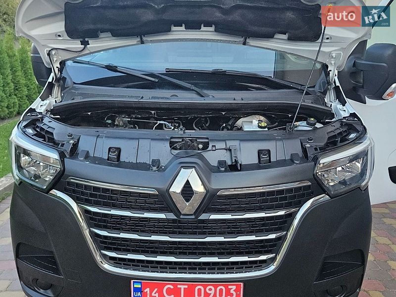 Грузовой фургон Renault Master 2022 в Дубно