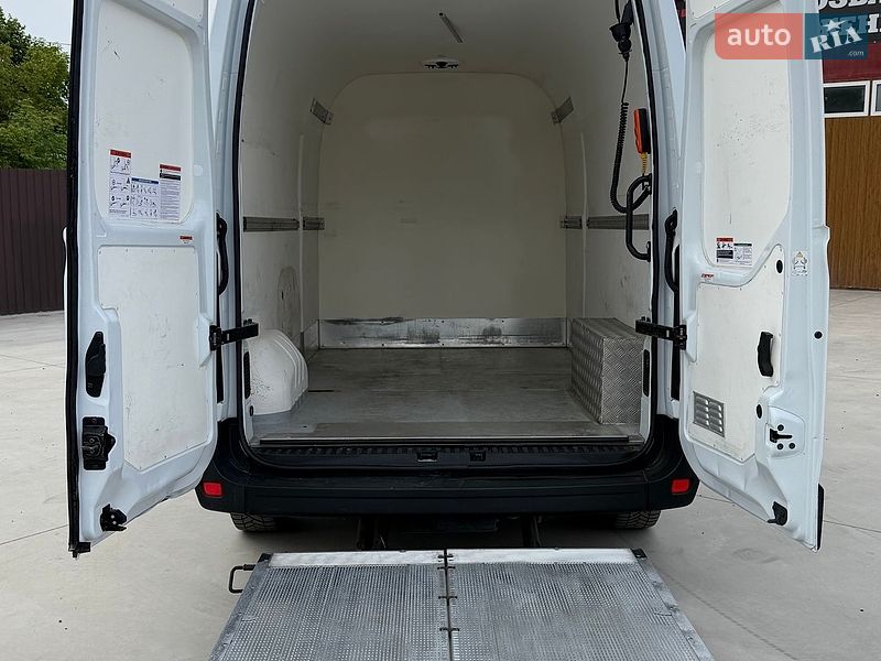 Renault Master 2021