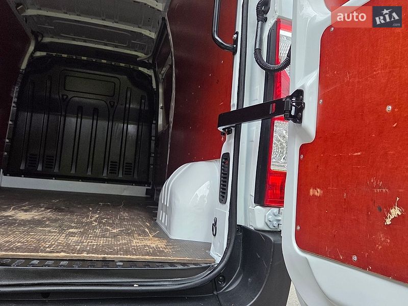 Грузовой фургон Renault Master 2022 в Днепре фото 50 Грузовой фургон Renault Master 2022 в Днепре