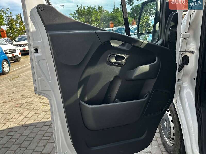 Грузовой фургон Renault Master 2019 в Одессе