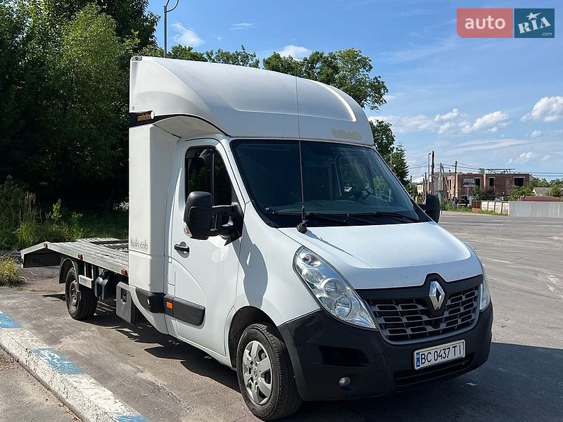 Евакуатор Renault Master 2016 в Львові