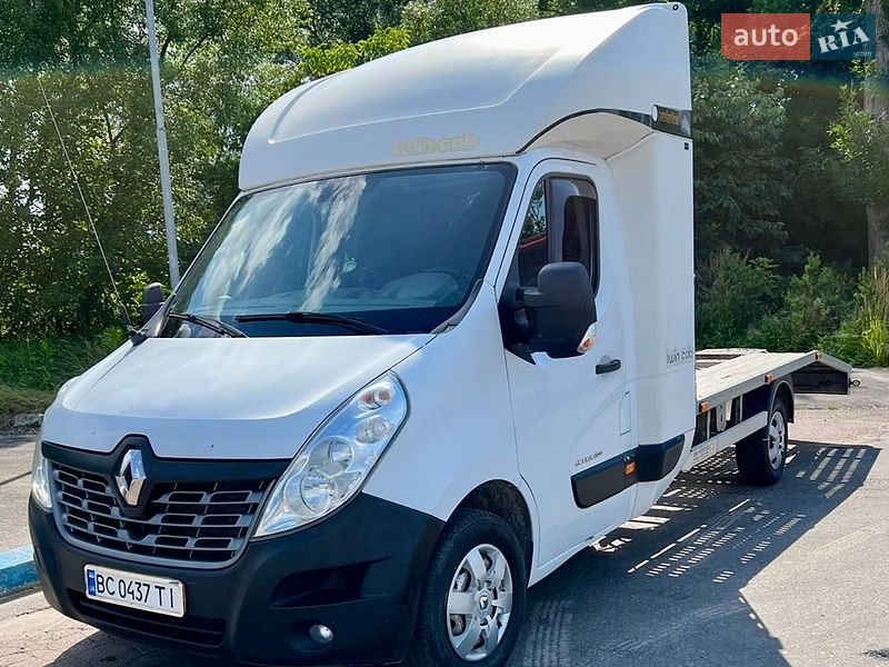 Евакуатор Renault Master 2016 в Львові