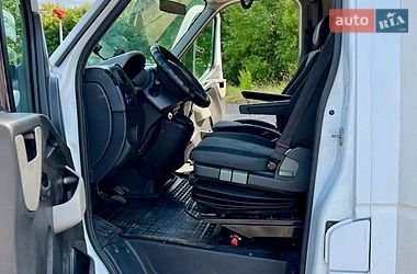 Евакуатор Renault Master 2016 в Львові