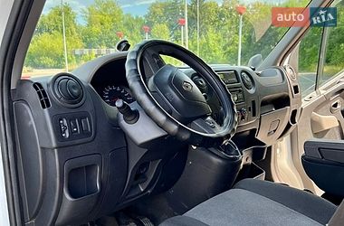 Евакуатор Renault Master 2016 в Львові