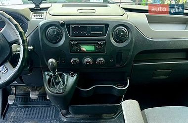 Евакуатор Renault Master 2016 в Львові