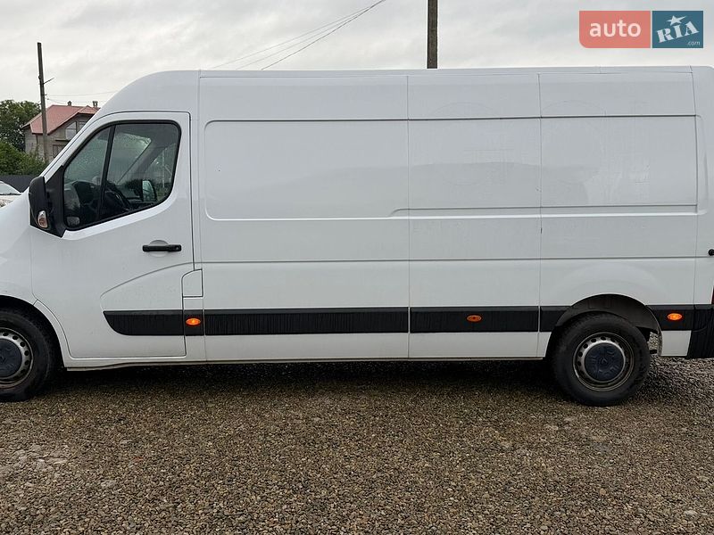 Вантажний фургон Renault Master 2022 в Калуші