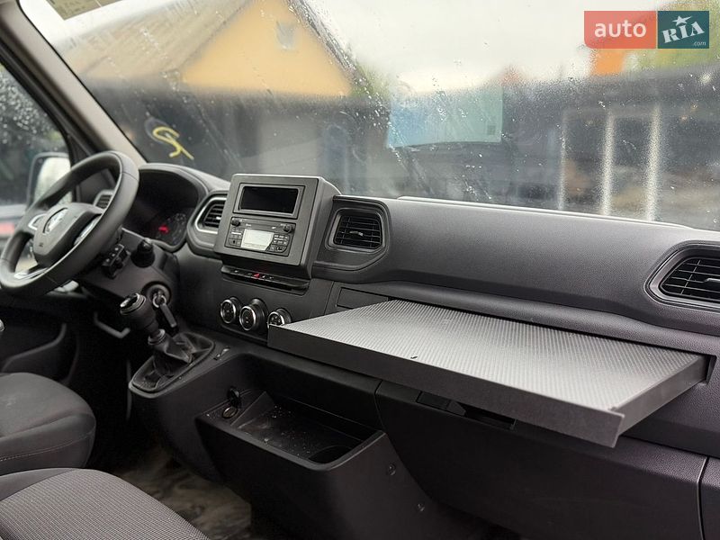 Вантажний фургон Renault Master 2022 в Калуші