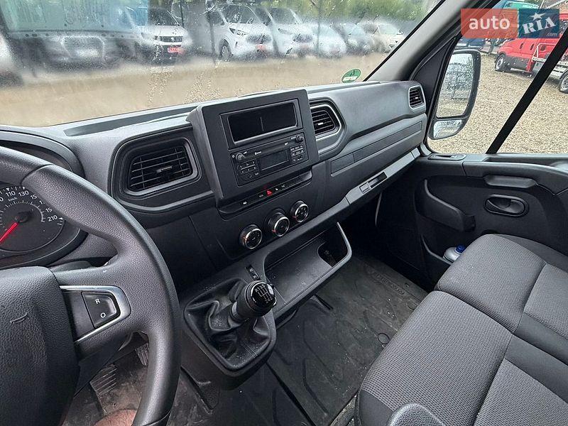 Вантажний фургон Renault Master 2022 в Калуші