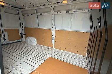 Вантажний фургон Renault Master 2022 в Калуші