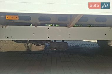 Вантажний фургон Renault Master 2016 в Чернівцях
