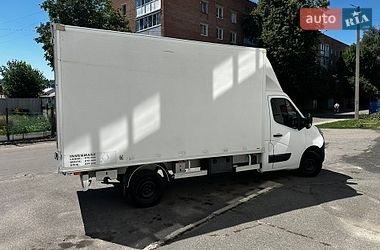 Вантажний фургон Renault Master 2016 в Полтаві