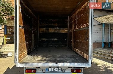 Вантажний фургон Renault Master 2016 в Полтаві
