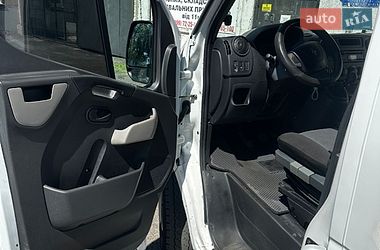 Вантажний фургон Renault Master 2016 в Полтаві