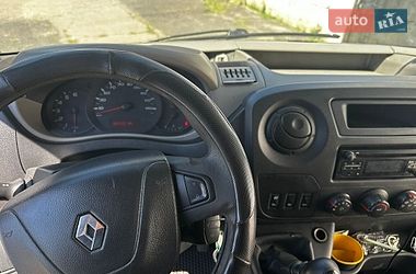 Вантажний фургон Renault Master 2016 в Полтаві