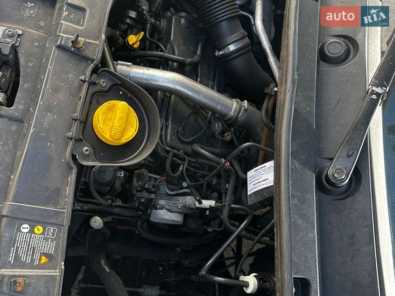 Вантажний фургон Renault Master 2016 в Полтаві