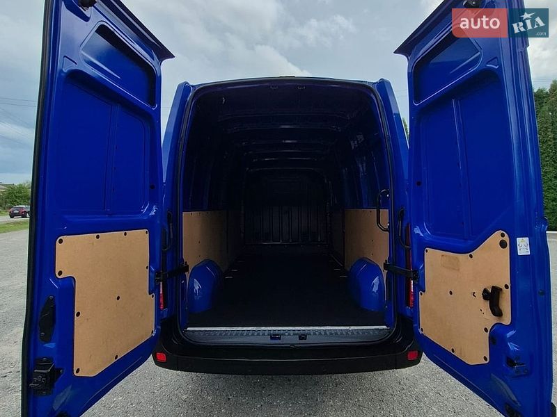 Грузовой фургон Renault Master 2022 в Дубно