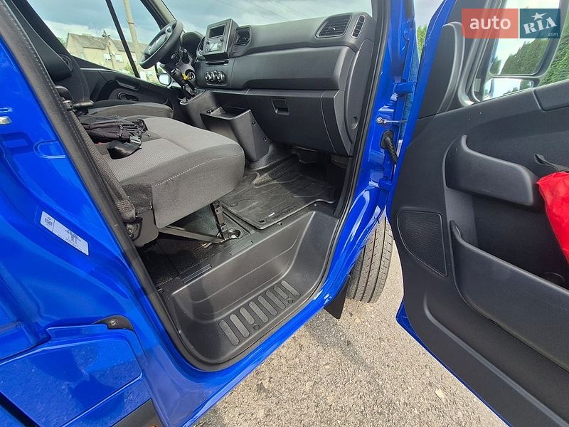 Грузовой фургон Renault Master 2022 в Дубно