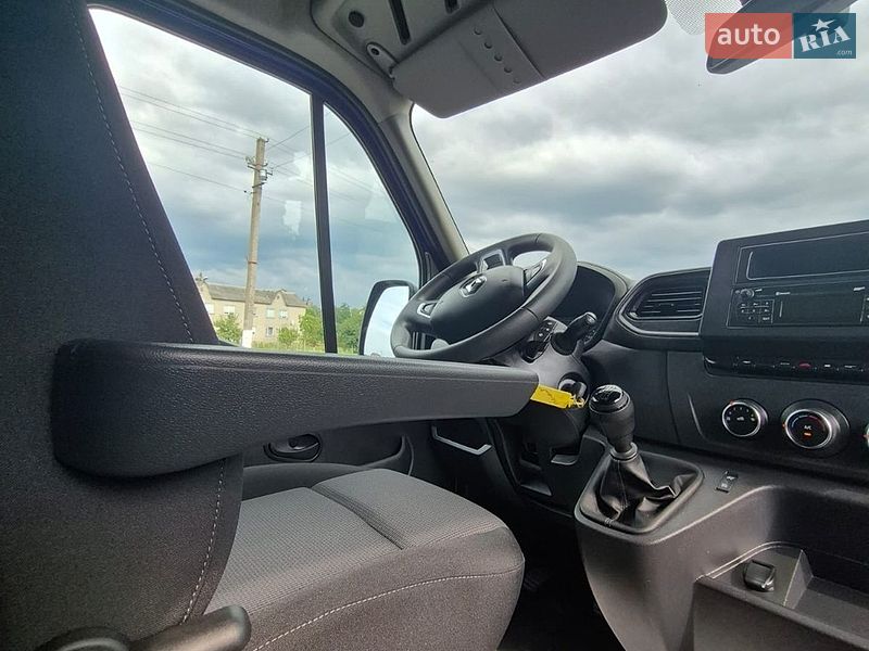 Грузовой фургон Renault Master 2022 в Дубно