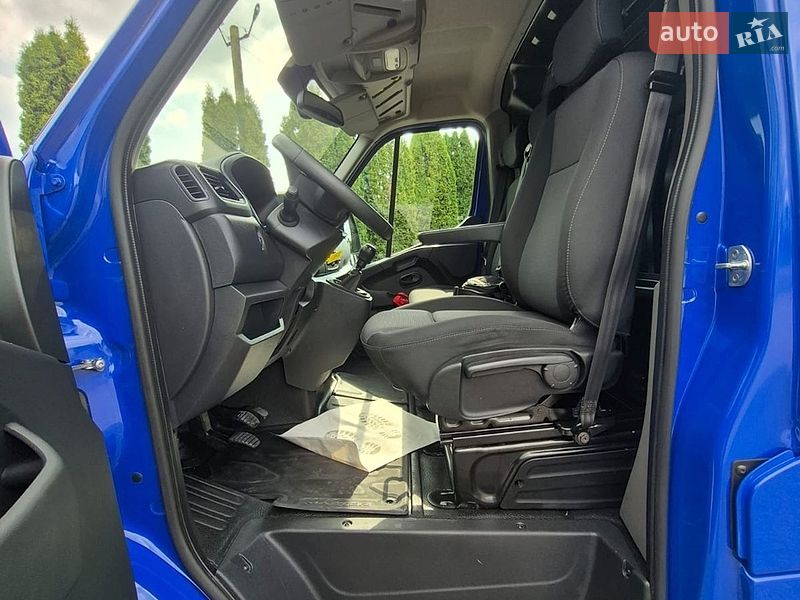 Грузовой фургон Renault Master 2022 в Дубно