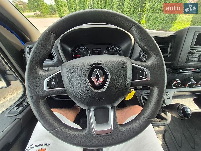 Грузовой фургон Renault Master 2022 в Дубно