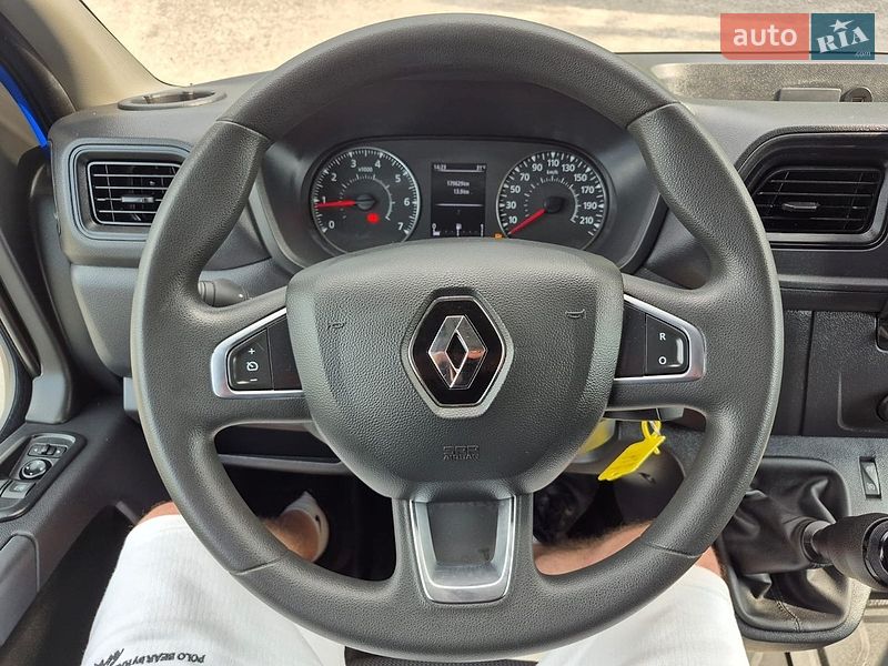 Грузовой фургон Renault Master 2022 в Дубно