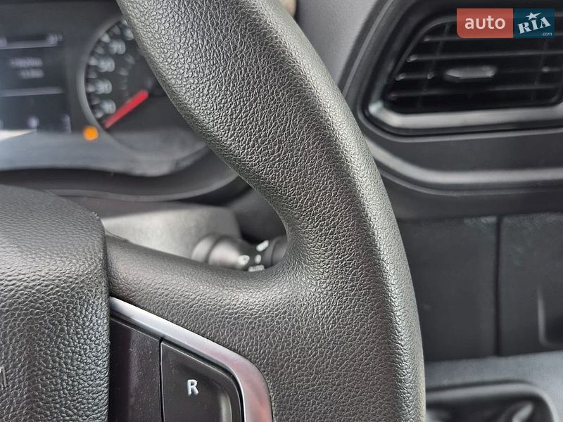 Грузовой фургон Renault Master 2022 в Дубно