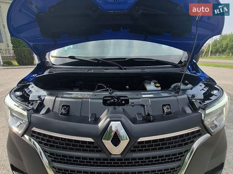 Грузовой фургон Renault Master 2022 в Дубно