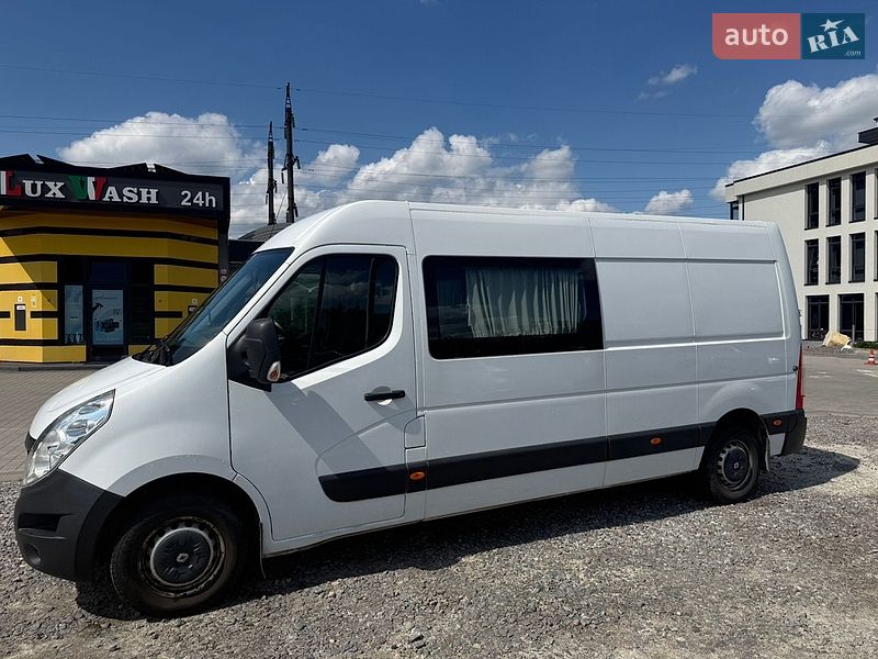 Вантажопасажирський фургон Renault Master 2018 в Львові