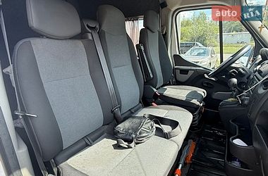 Вантажопасажирський фургон Renault Master 2018 в Львові