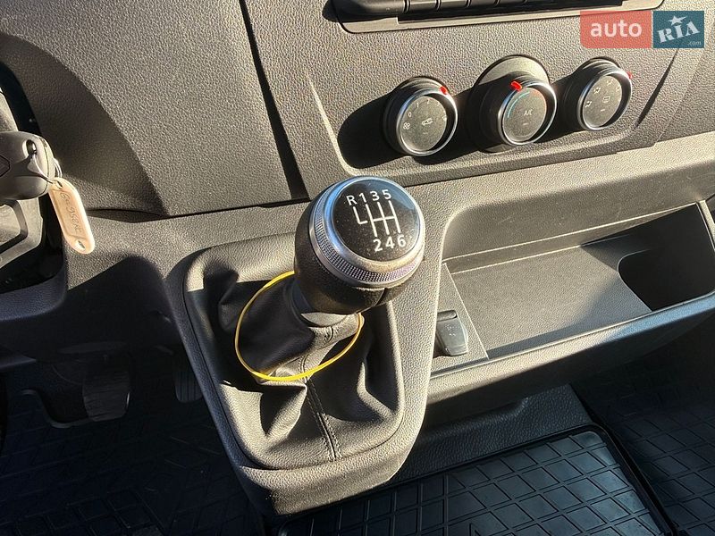 Вантажний фургон Renault Master 2021 в Луцьку
