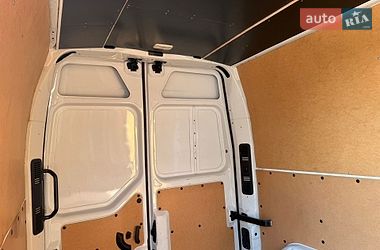 Вантажний фургон Renault Master 2021 в Луцьку