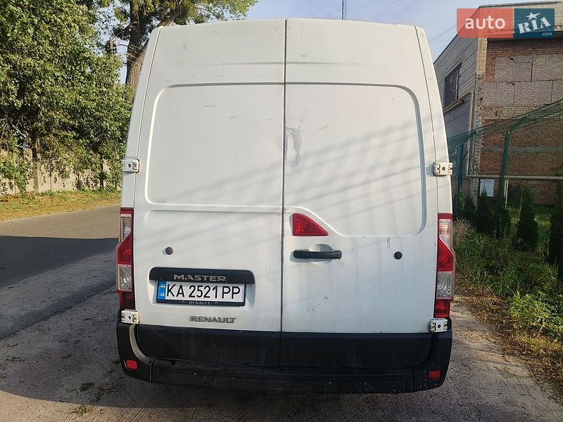 Грузовой фургон Renault Master 2013 в Броварах