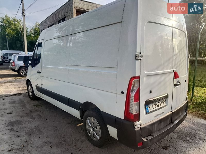 Грузовой фургон Renault Master 2013 в Броварах