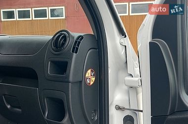 Вантажний фургон Renault Master 2019 в Млиніві