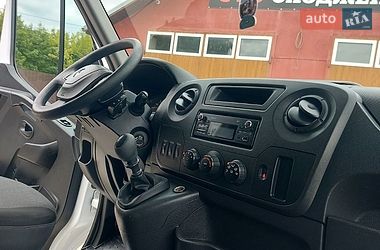 Вантажний фургон Renault Master 2019 в Млиніві
