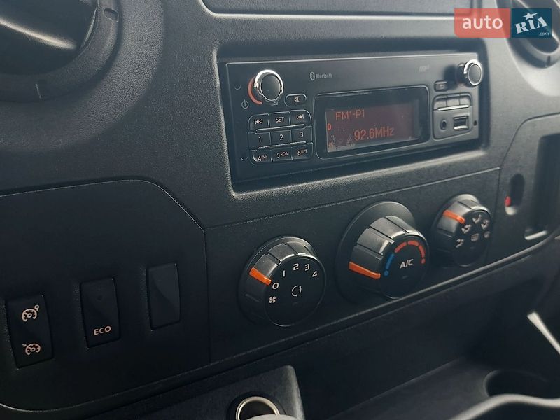 Вантажний фургон Renault Master 2019 в Млиніві