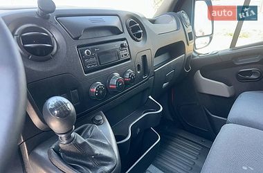 Грузовой фургон Renault Master 2017 в Дубно