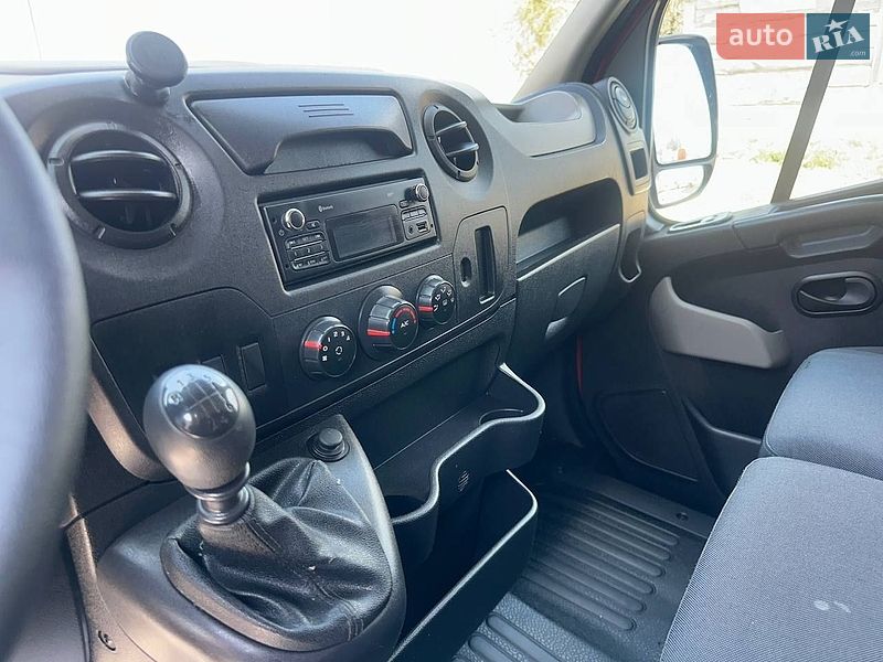 Грузовой фургон Renault Master 2017 в Дубно