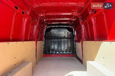Грузовой фургон Renault Master 2017 в Дубно
